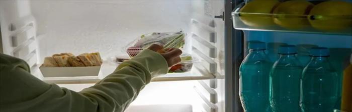如何调节冰箱温度，保持食物新鲜（简单操作）